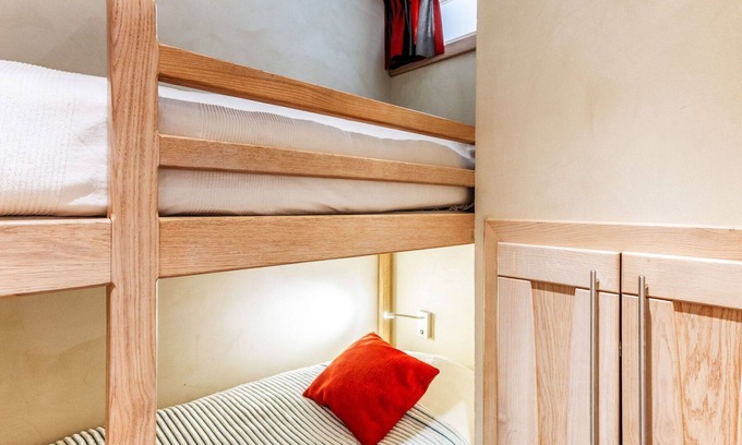 Tignes Apartment | Cosy apartment for 6 guests with WIFI, TV and balcony