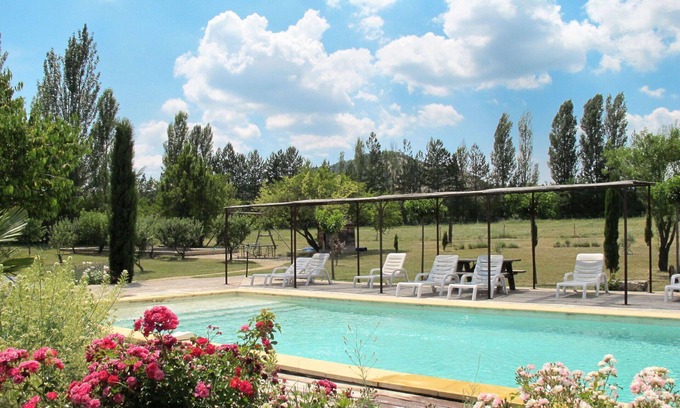 Sigonce Villa | Cosy apartment in villa for 2 guests with pool, WIFI, patio, pets allowed and panoramic view