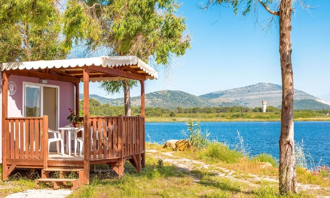 Fertilia House | Cosy apartment in villa for 4 guests with A/C, WIFI, pool, TV, terrace and pets allowed