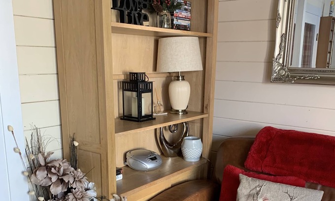 Southampton Cabin | Cosy cabin with hot tub