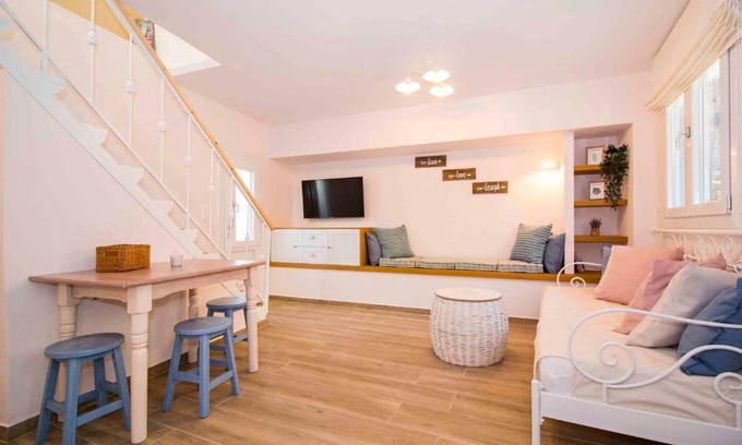Gythio House | Cosy House in the Heart of Gytheio