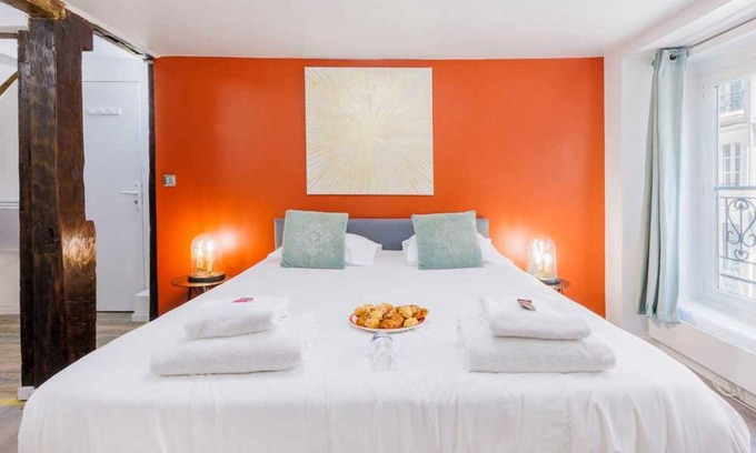 Odeon Apartment | Cosy Studio for 2 People - Luxembourg
