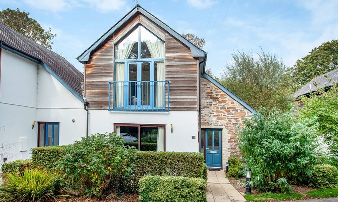 Carnon Downs Cottage | Cottage ∙ 2 bedrooms ∙ 4 guests