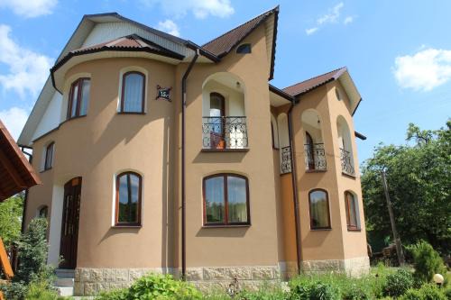 Yaremche Cabin | Cottage Gutsulia