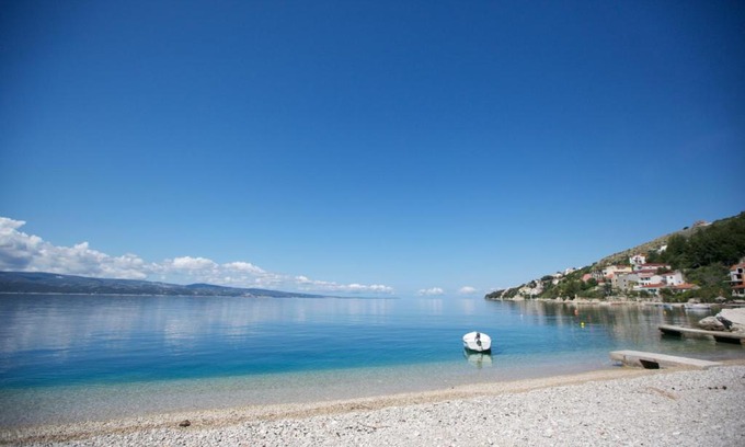 Celina House | Cottage Holiday Home
