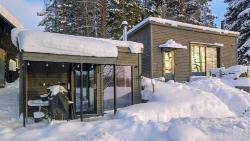 Sandviken House | Cottage With Lake View And Boat At Lake Storsjön