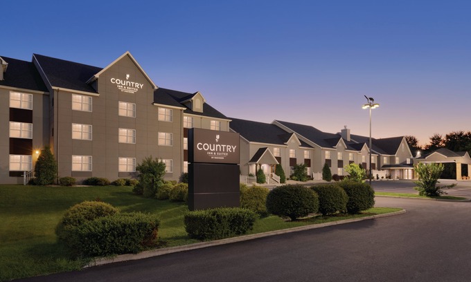 Hollins Hotel | Country Inn & Suites by Radisson, Roanoke, VA