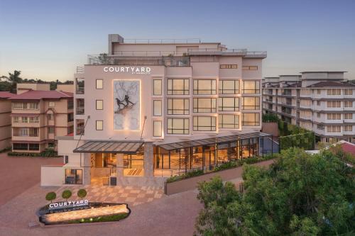 Niravade Hotel | Courtyard by Marriott Goa Colva