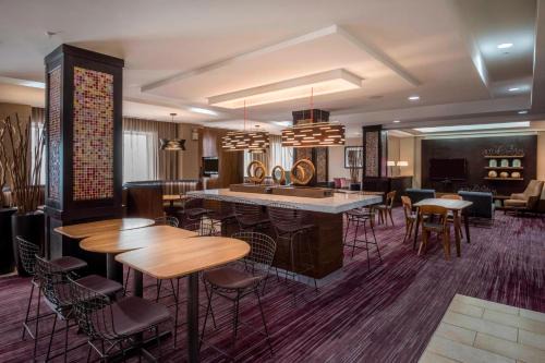 Downtown Tulsa Hotel | Courtyard by Marriott Tulsa Downtown