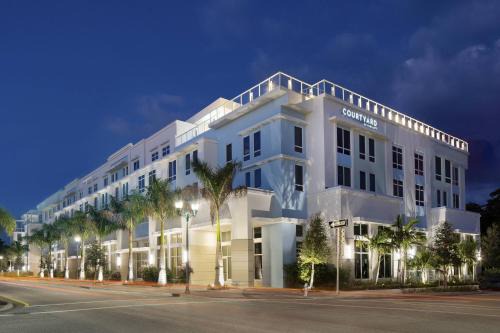 Marina District Hotel | Courtyard by Marriott Delray Beach