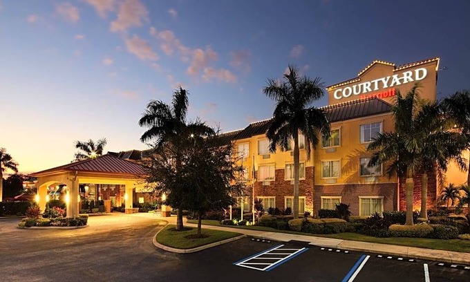 Braden River Hotel | Courtyard Sarasota University Park / Lakewood Ranch Area
