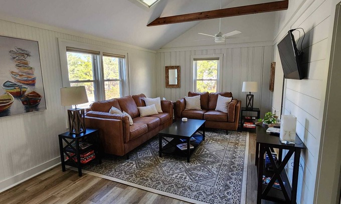 Humarock Cottage | "Coveted Cottage" 2BR Beach Cottage Humarock Beach in Marshfield/Scituate .