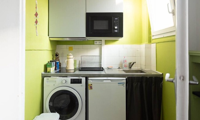 Quartier de la Goutte-d'Or Apartment | Cozy 23 m² studio near Butte Montmartre