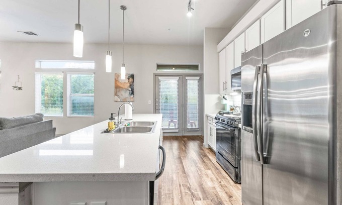 Montopolis Apartment | Cozy 2BR Suite Close to Downtown w Fast Wifi