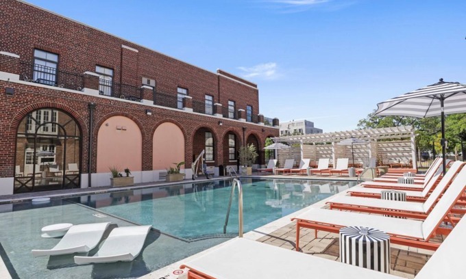 New Orleans Hotel | Cozy 2BR Suite in Historic Downtown NOLA