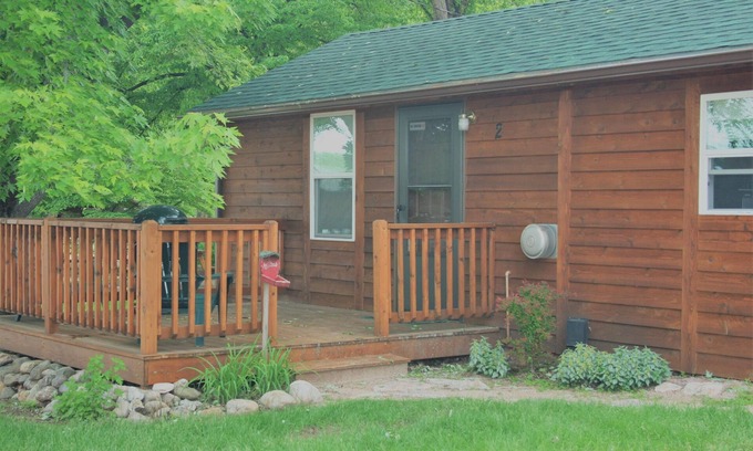 Rapid City Cabin | Cozy and Clean Cabin Thirty Minutes from Mt Rushmore - In Rapid City On Canyon Lake Thirty Minutes from Mt Rushmore