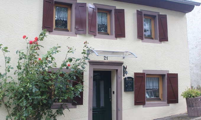 Krautscheid House | Cozy and rustic vacation home in the Eifel with terrace and garden