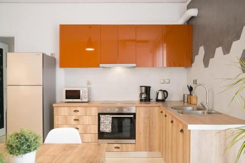 Athens Apartment | Cozy Apartment in Central Athens - Sleeps 5