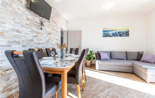 Jesenice Apartment | Cozy Apartment In Suvi Potok, Jesenice,
