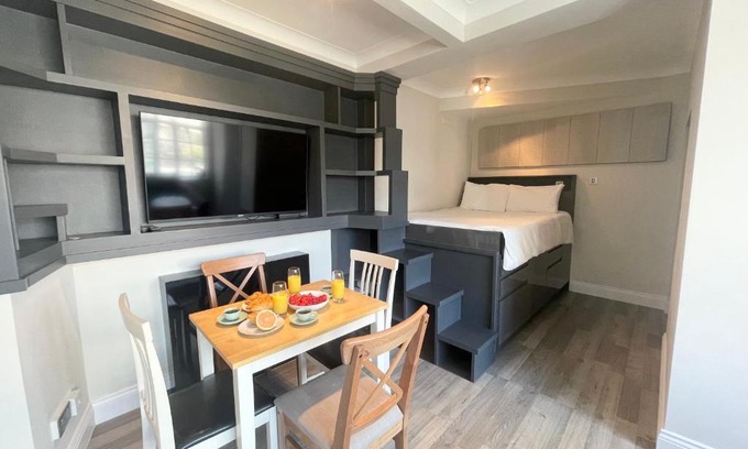 Westminster Apartment | Cozy Apartments in Westminster
