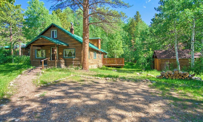Allenspark Cabin | Cozy basecamp for mountain town adventure, outside deck, near Estes Park & RMNP
