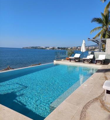 Bucerias Apartment | Cozy Beachfront PH Getaway