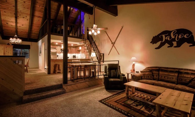 Zephyr Cove Ski Chalet | π» Cozy Bear's Lair Tahoe Chalet Near Heavenly π