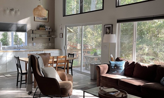 Sudden Valley Cabin | Cozy Cabin Getaway