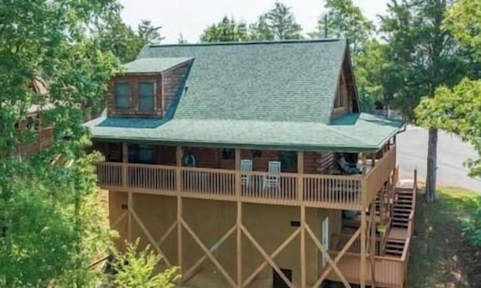 Sevierville Cabin | Cozy Cabin in the Smokies