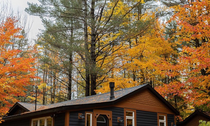 Utterson Cabin | Cozy Cabin in the Woods - The Doma Lodge