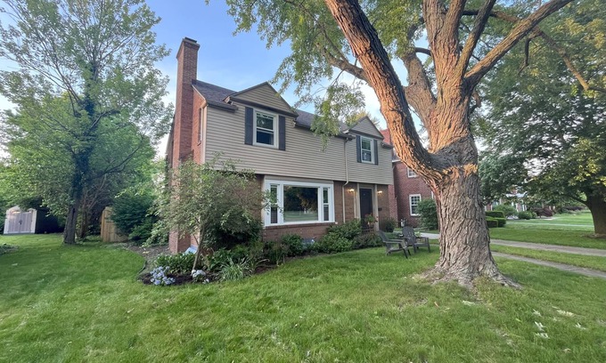 Northeast South Bend House | Cozy charmer walking distance to ND! Plenty of driveway and street parking.