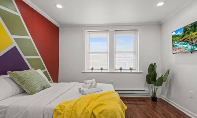 West Philadelphia Apartment | Cozy&Chic 2nd Floor Front