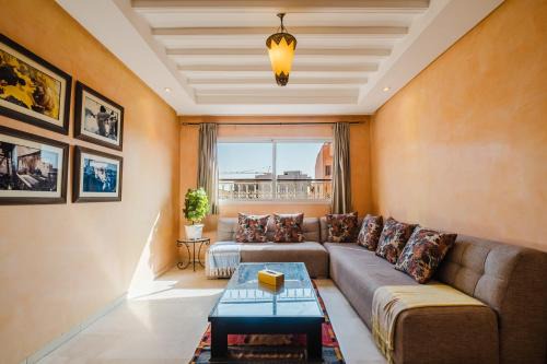 Camp El Ghoul Apartment | Cozy Hideaway - Résidence Dyar Alkheir