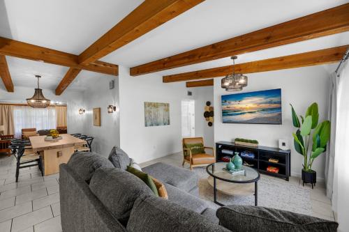 Gainesville House | Cozy Home Close to UF, Shands & Everything in GNV