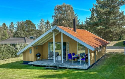 Farvang House | Cozy Home In Fårvang With Wifi