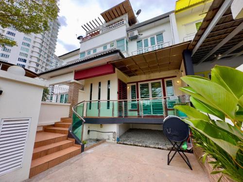 George Town House | Cozy Homestay in Karpal Singh
