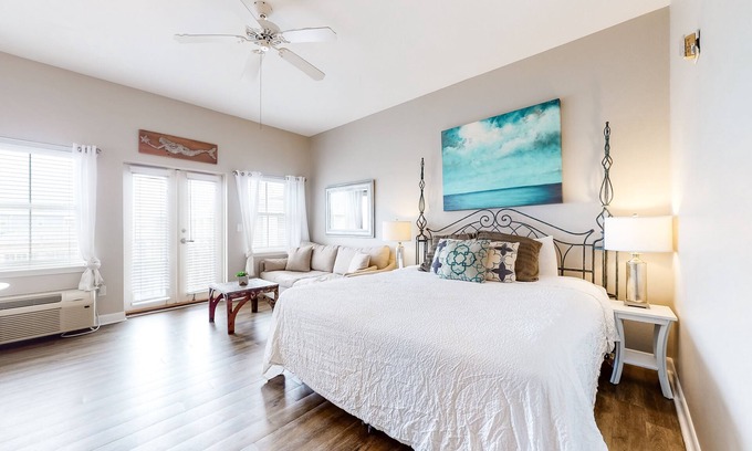 Gulf Place Apartment | Cozy Hotel-Style- near beach & dining with kitchenette, pools, hot tub, & tennis