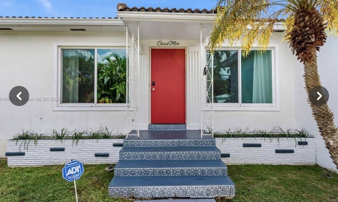 Biscayne Park House | Cozy house at Miami Shores next to Biscayne Park and Wynwood
