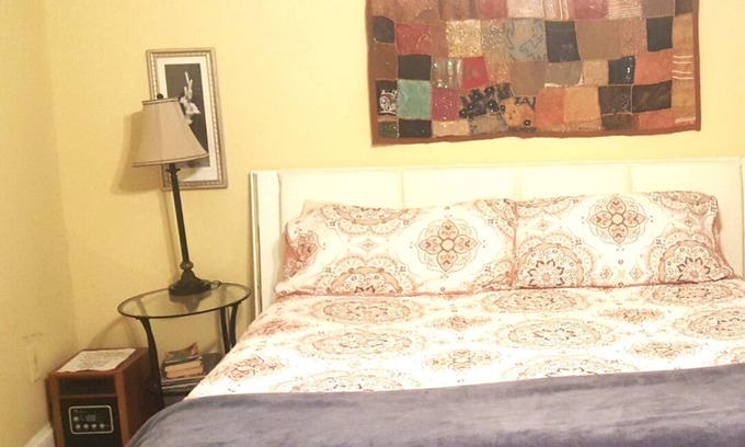 Bloomingdale House | Cozy King Size Room in Bloomingdale, Washington D.C. Room F