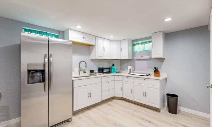 South Westminster House | Cozy Lower Unit King & Bunk Bed Great for Families