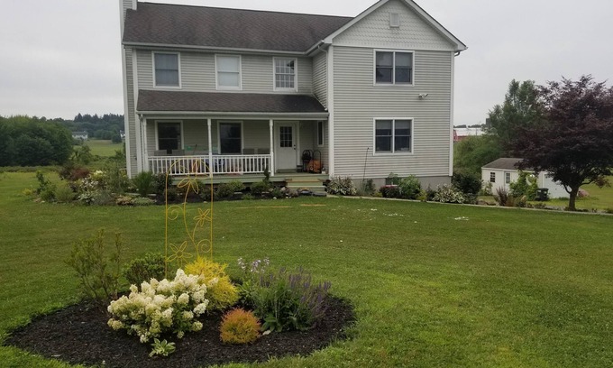 Wallkill House | Cozy Private Suite in a Country Home near New Paltz