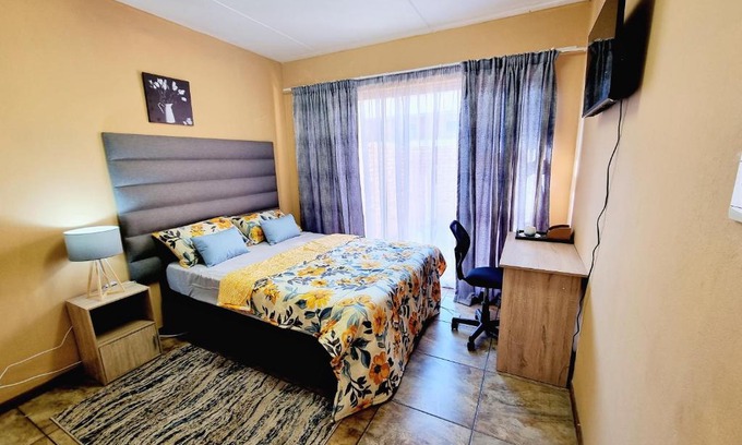 Greater Johannesburg Metropolitan Area House | Cozy Room in Midrand - Shared Apartment