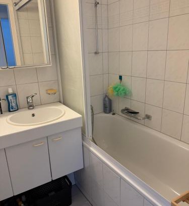 Muhlebach House | Cozy Room near Lake Zürich