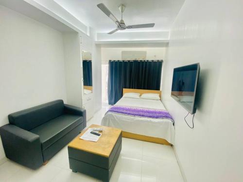 Basundhara Residential Area Apartment | Cozy Studio Apartment Basundhara