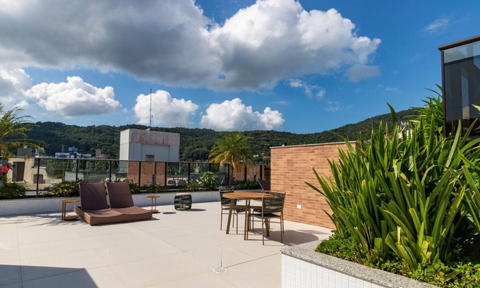Corrego Grande Apartment | Cozy Studio in Córrego Grande P2442