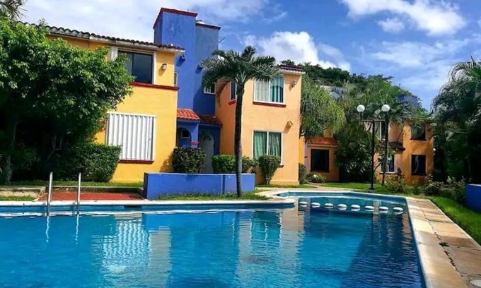 Downtown Cancun Apartment | Cozy townhouse in great location