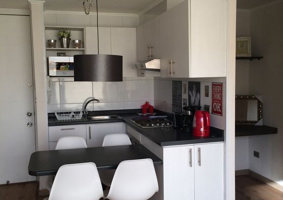 Las Rejas Apartment | Cozy, up to 5 Steps underground train.