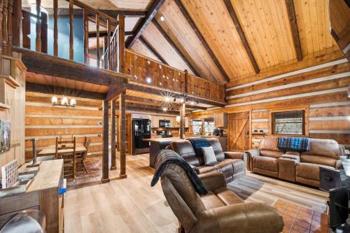 Blowing Rock House | Creekside Cabin