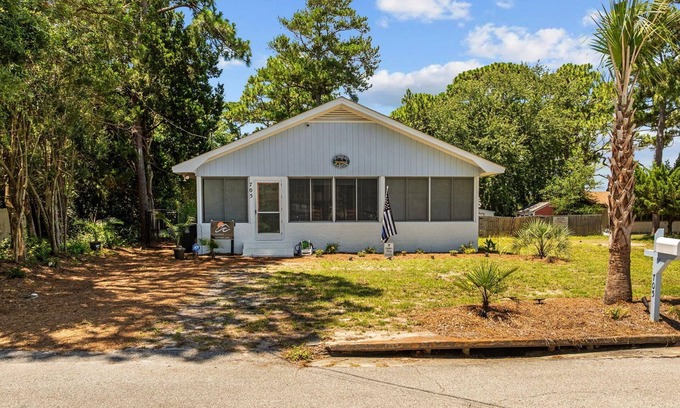 Crescent Beach House | Crescent Moon in North Myrtle Beach