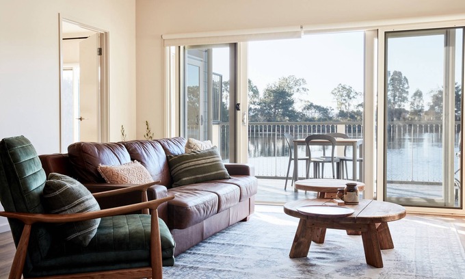 Dromana Villa | Crittenden Lakeside Villas
